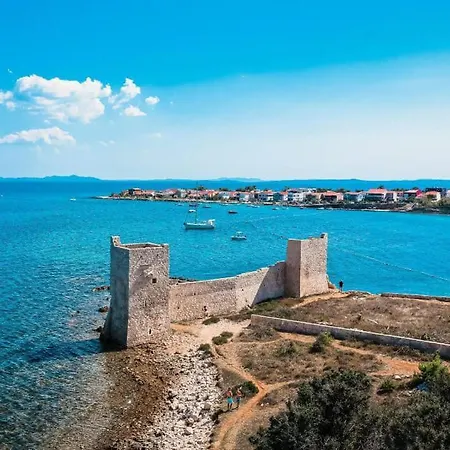 Amphora Apartmán Vir