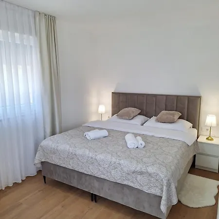 Amphora Apartmán Vir