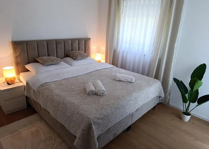 Amphora Апартаменты Вир