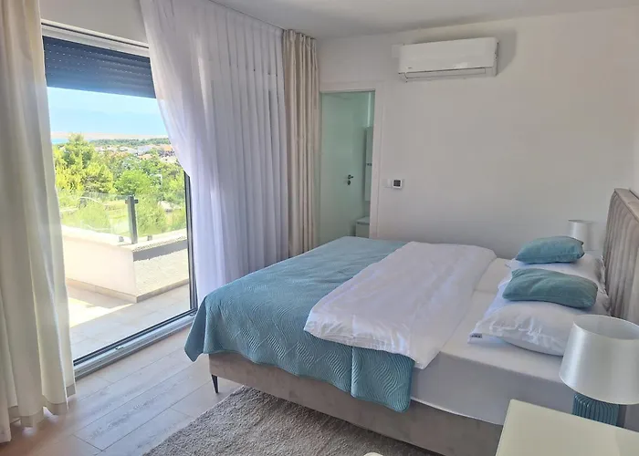 Amphora Апартаменты Вир