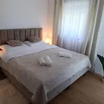 Amphora Apartman Vir