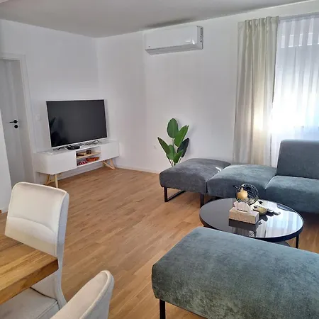 Apartment Amphora