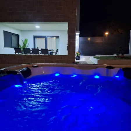 Appartement Amphora Vir