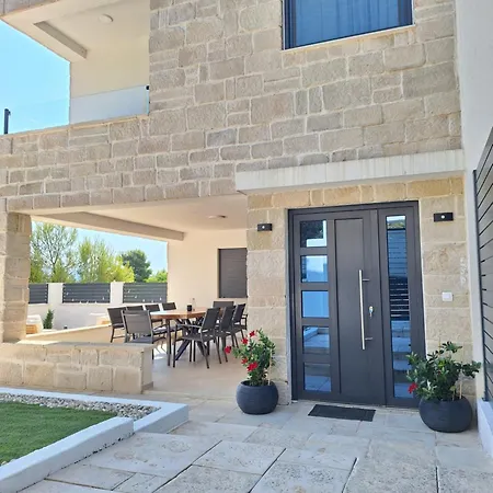 Amphora Appartement Vir